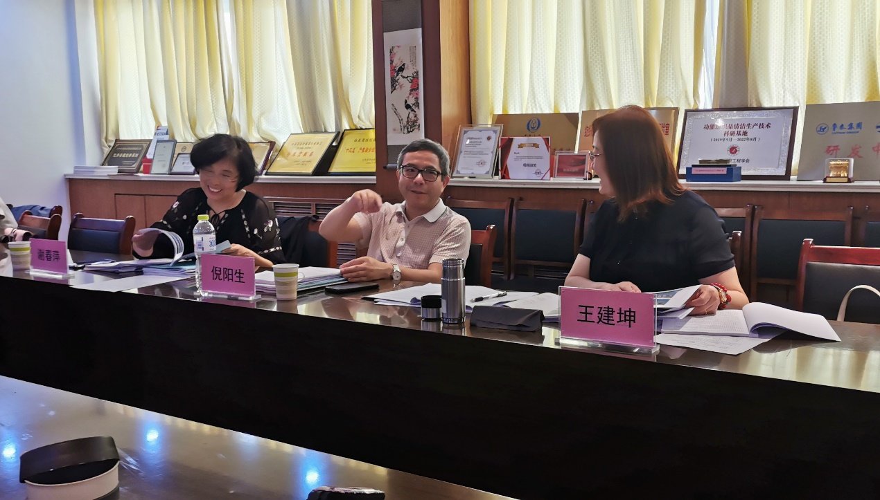 江南大学教授谢春萍